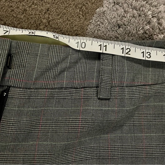 Gray plaid Capri pants - Picture 6 of 6